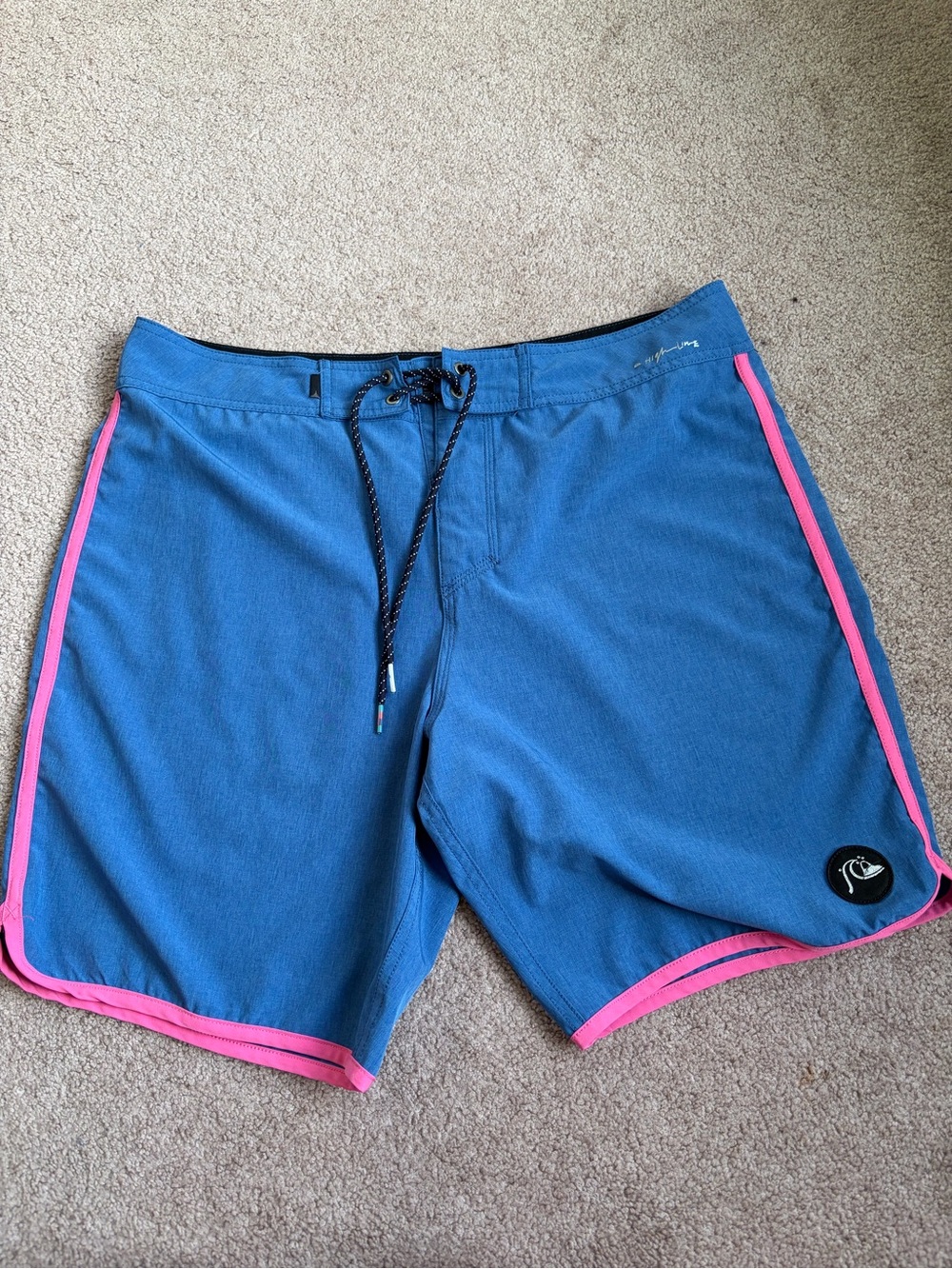 🍁 QUIKSILVER - SIZE 34 Blue Swim Shorts Mens